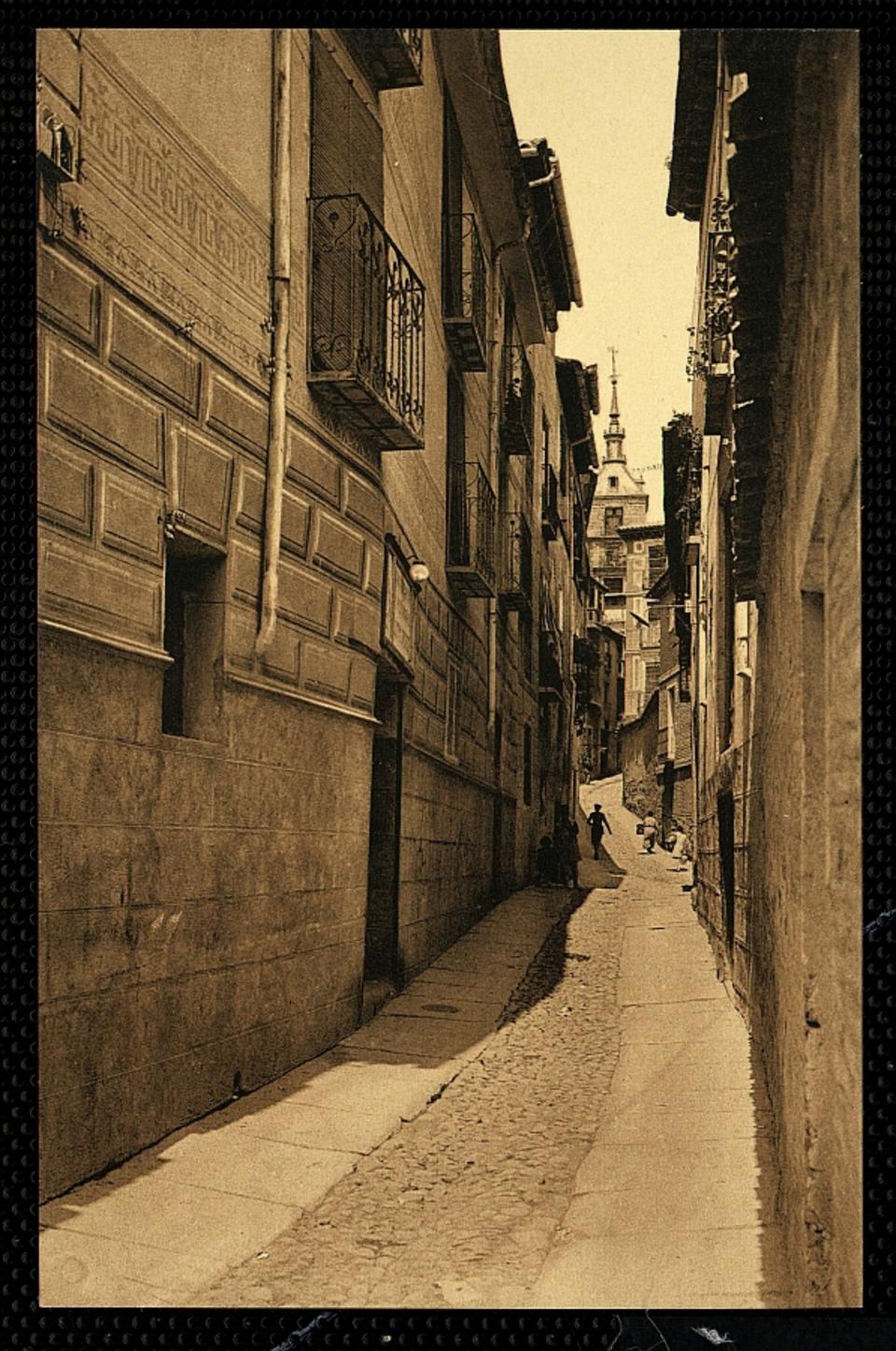 Toledo : Calle del Pozo Amargo / L. Roisin, fot.-. [Imagen]
