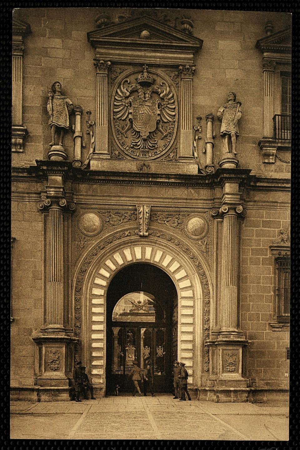 Toledo : Puerta del Alcázar / L. Roisin, fot.-. [Imagen]