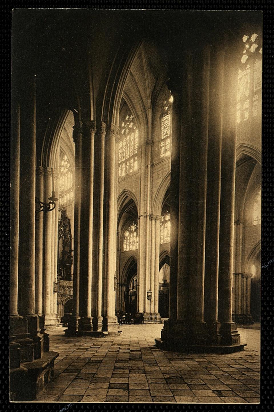 Toledo : Catedral - Interior / L. Roisin, fot.-. [Imagen]