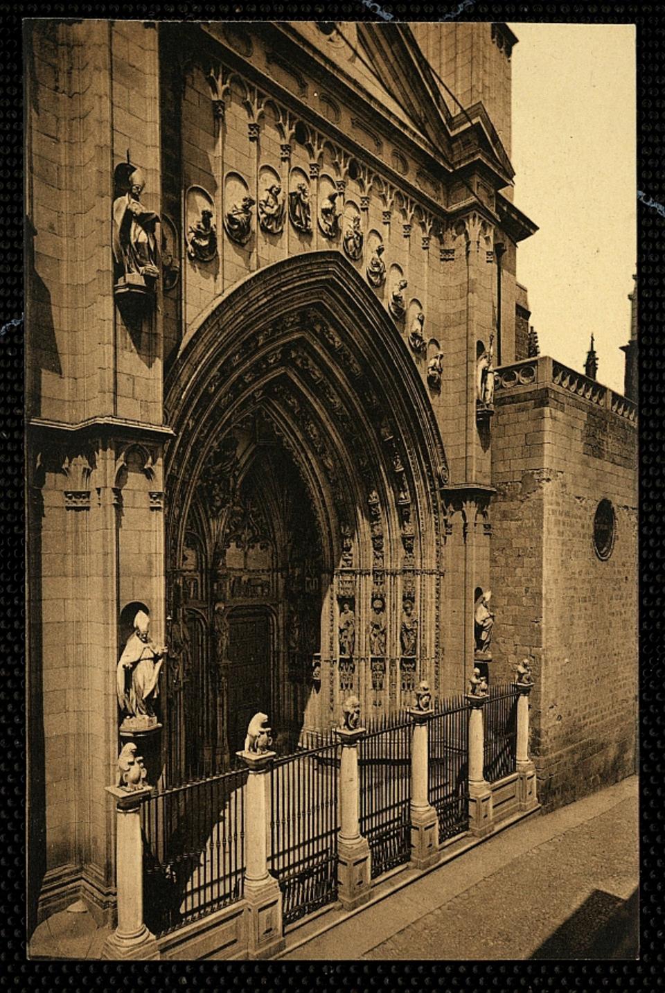 Toledo : Catedral - Puerta de los Leones / L. Roisin, fot.-. [Imagen]