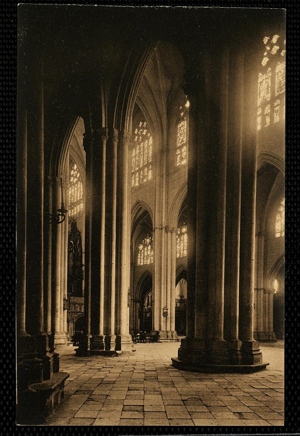 Toledo : Catedral - Interior / L. Roisin, fot.-. [Imagen]