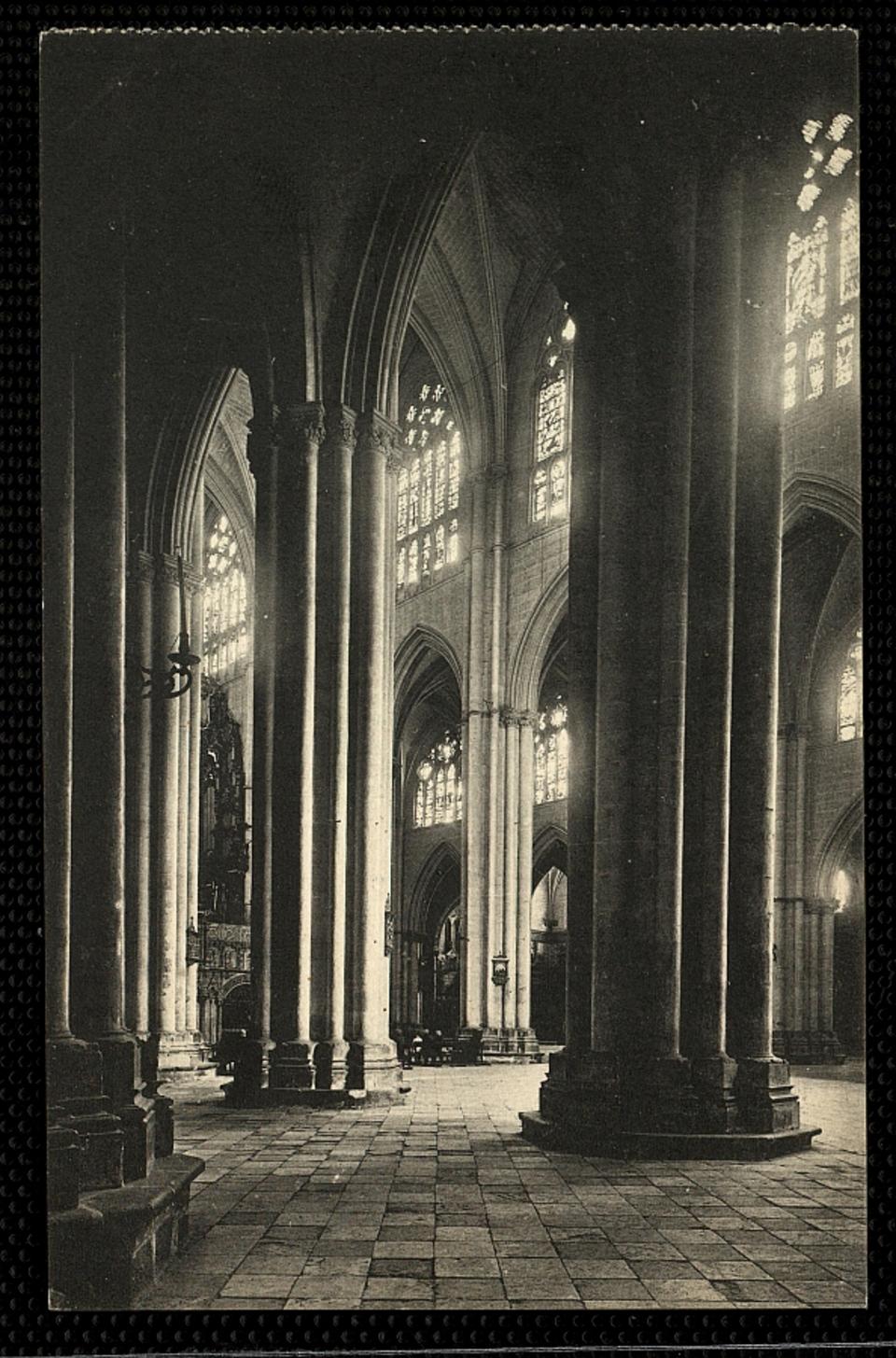 Toledo : Catedral - Interior / L. Roisin, fot.-. [Imagen]