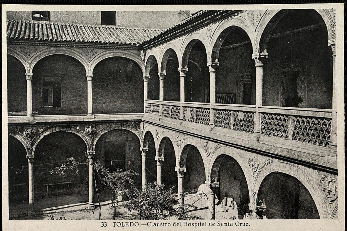 Toledo : Claustro del Hospital de Santa Cruz / Fotografías Roisin.-. [Imagen]